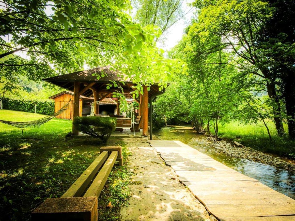 Eden Dobrenica * Bihac